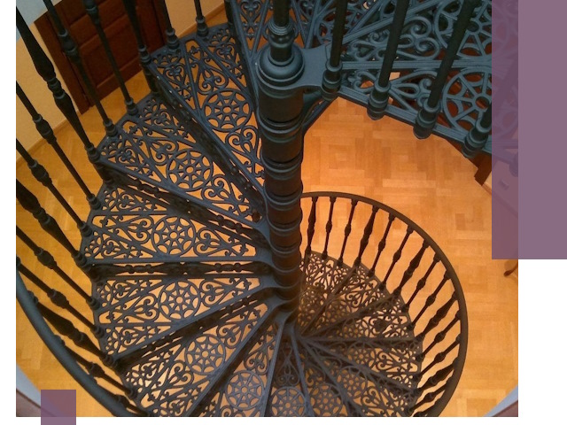 Винтовые лестницы под ключ в Евпатории: производство и монтаж