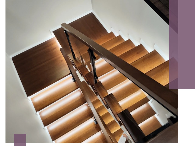 Изготовление П-образных лестниц под ключ в Евпатории