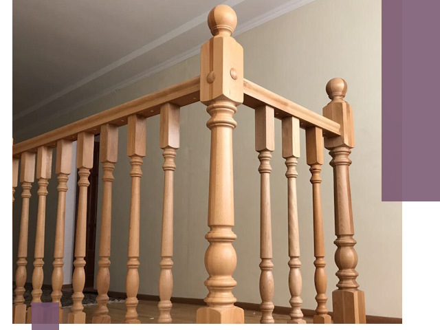 Деревянные перила на заказ в Евпатории: монтаж и изготовление