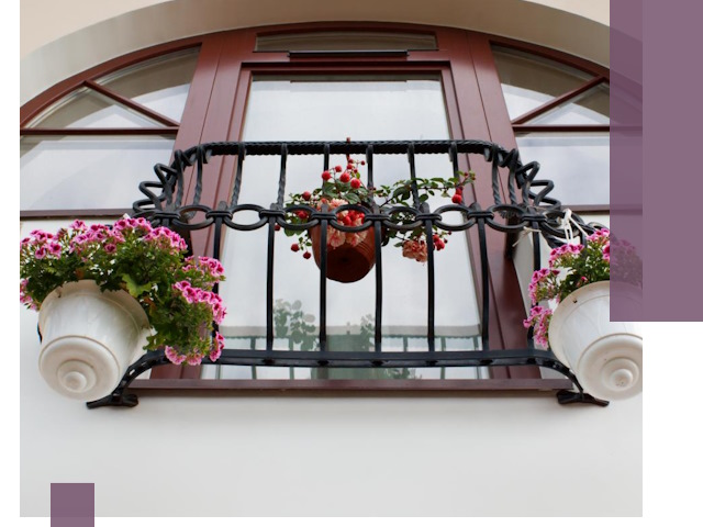 Изготовление и монтаж французских балконов в Евпатории