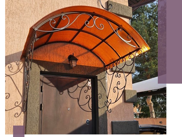 Демонтаж козырьков в Евпатории быстро и безопасно