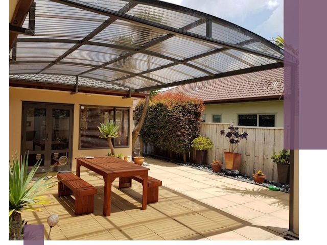 Навесы во двор под ключ в Евпатории — изготовление и монтаж