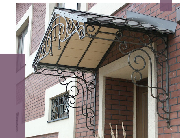 Двускатные козырьки в Евпатории под ключ от 13166 руб.