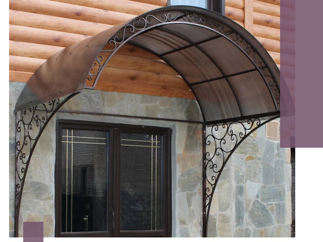 Арочные козырьки под ключ в Евпатории: изготовление и монтаж