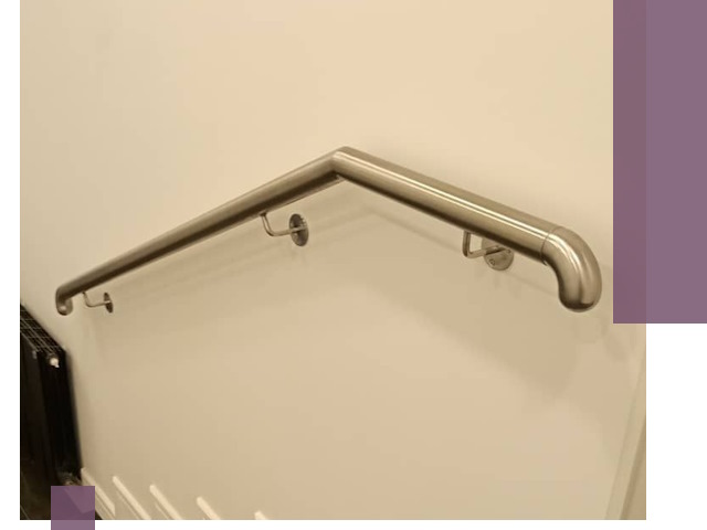 Изготовление пристенных поручней в Евпатории под ключ за сроки